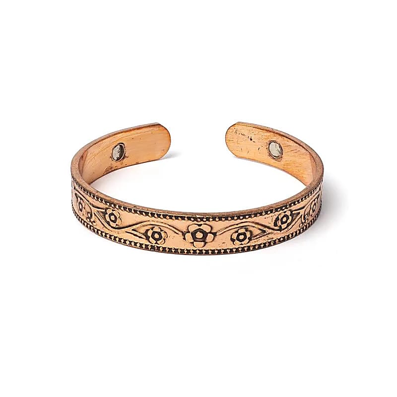 Bracelet en cuivre avec de petits aimants fixés aux deux extrémités - Motif : Fleurs - 6,5 x 1 cm