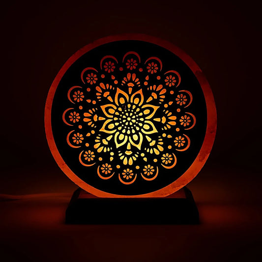 Lampe en sel, modèle Mandala de 22 cm - 5,5 kg - Cette lampe allie beauté et énergie !