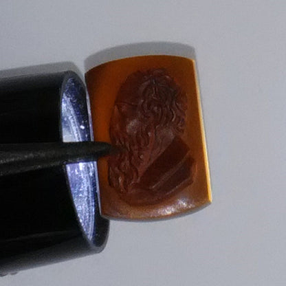 Camée/ Caméo, 5 pièces au choix en pierre d'Onyx de 14mm x 10 x0,3. Ancien et authentique, de véritables oeuvres d'art, gravure d'une précision ultime. Parfait en collection, exposition, bijouterie...