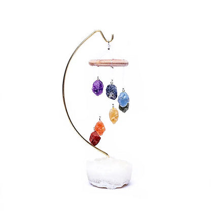Décor mobile en pierres, base d'apophylite, avec des pierres semi-précieuses brutes des 7 chakras - 25 x 12 cm - 295 gr.