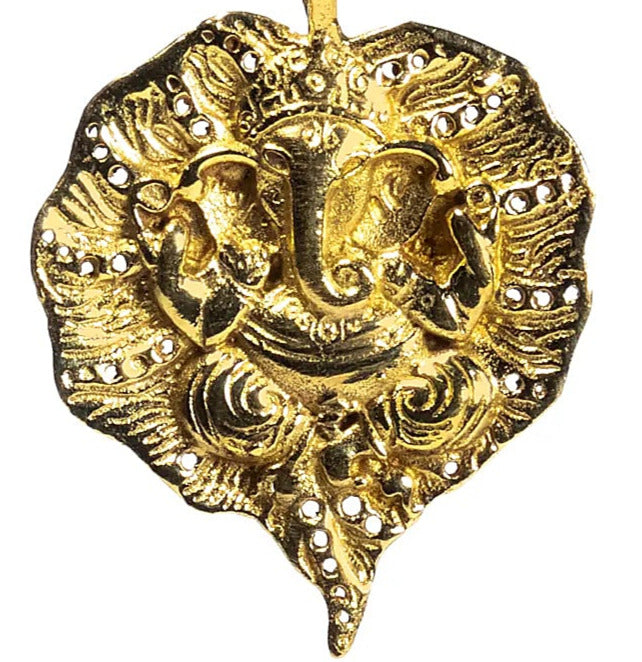 Pendentif du dieu hindou Ganesh (ou Ganesha, Ganapati), également connu sous le nom de Dieu éléphant, le seigneur qui offre bonne chance, prospérité et succès. 4,5 centimètres - 8 grammes / vendu avec cordon réglable en cuir noir !