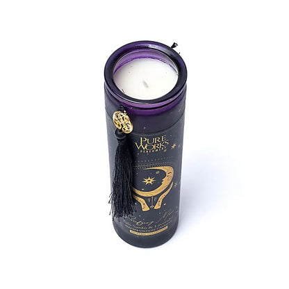Bougies 'd'intentions' aux huiles essentielles et avec pierres précieuses, de chez 'Song of India'. 20 ou 80H de combustion ! Lorsque la bougie brûle, les pierres précieuses coulent avec la cire, une fois terminée, vous conserver les pierres !