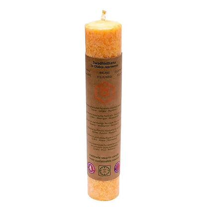 Bougies coniques parfumées en stéarine 100% végétale. Vendu par 7 ou à l'unité - 20x3.7 centimètres - Durée de combustion : 12-14 heures . Parfumés aux huiles essentielles !