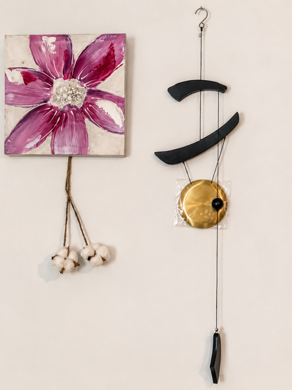 'Mini-gong' wind chime - 65 centimeters long - 224 grams. Very beautiful design, perfect!