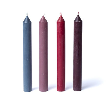 Bougies 'de table' recyclées à partir de reste cire de palme 100%. Vente par pack de 12 ou de 25 - Non parfumée - 19x2.cm- Combustion: 18 à 22 H. !
