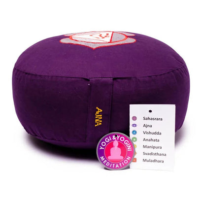 Sélection de coussins de Méditation ou de Yoga aux couleurs des 7 chakras, en coton biologique (OCS). 33 centimètres de diamètre x 13 centimètres de hauteur - 2300 grammes. De chez Yogi & Yogini, fait en Inde ! Coussion vendu seul ou en set de 7 !