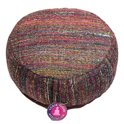 Coussin de Méditation ou de Yoga en soie grège. Taille 33 centimètres de diamètre x 13 centimètres de hauteur. 2300 grammes. De chez Yogi & Yogini, fait en Inde !