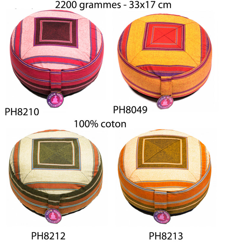 Sélection de coussins de Yoga ou Méditation, modèles au choix de : 33 cm de diamètre x 17 de hauteur. Housses extérieures en coton, ou chanvre, aux couleurs et motifs variés, avec housses intérieures remplis de graines de Sarrasin !