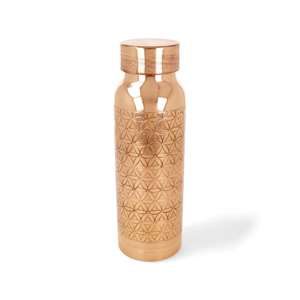 Bouteille en cuivre (Tamba) - Motif Fleur de Vie gravé autour - 0,5 L – 280 gr - Fait en Inde