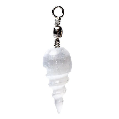 Pendentif en sélénite en forme de spirale, idéal pour le travail énergétique et l’équilibre - Longueur 4 cm - 6 gr.