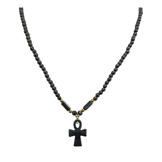 Hématite, collier avec pendentif en forme de 'Croix chrétienne' avec perles rondes de 6 mm. 47 cm. 3 finitions au choix pour le fermoir Argent, laiton doré, argenté !