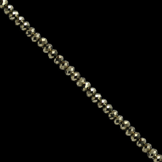 Pyrite, perles facettées de 2/3 mm. En bracelet de 17 à 20 cm ou en collier de 42 cm. Qualité AA à AAA !