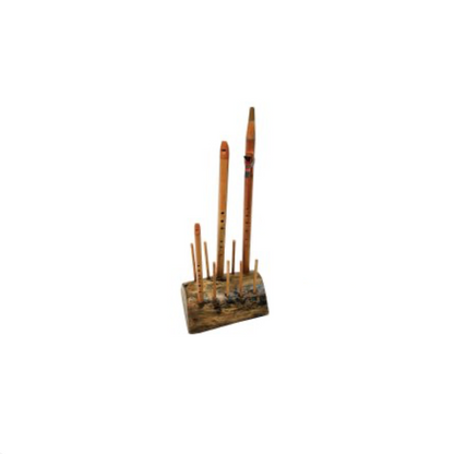 Support en bois pour une ou plusieurs flûtes, convient pour la plupart des pièces. Contactez nous pour des modèles sur mesure !
