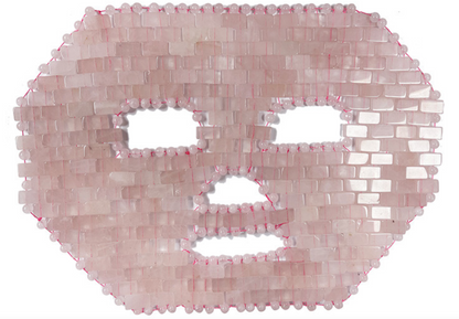 Masque en quartz rose (28 x 22 cm) – Épouse délicatement les contours du visage, détend les muscles et favorise l’apaisement pour un soin beauté et bien-être complet.