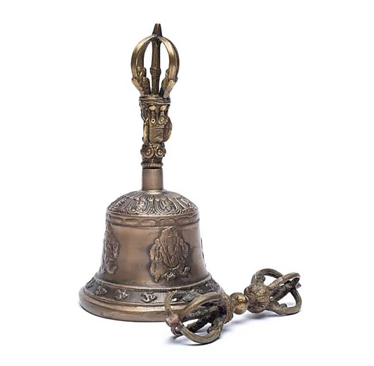 Dorje et cloche en bronze avec gravures de Ganesh. 2 tailles au choix de 17 à 22 cm. Très belles qualités pour ces outils sacrés !