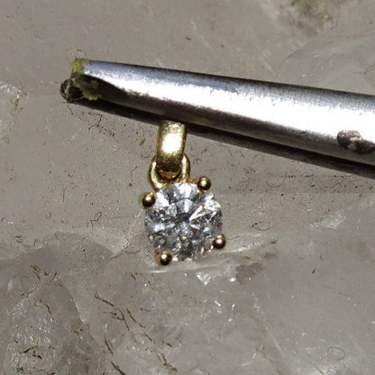 Diamant, authentique 'Solitaire', pendentif haut de gamme, taille de 5 x 5 mm, poids de 2 carats environ sur montage en Or - Très belle qualité pour ce joyau !