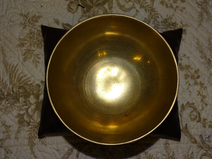 Set de 3 coussins de 11x7x4 cm environ, pour présentation de bijoux ou autres, 100 % fait main en simili cuir. Demandez nous un format sur mesure suivant vos besoins ! Vendu par 3 pièces !