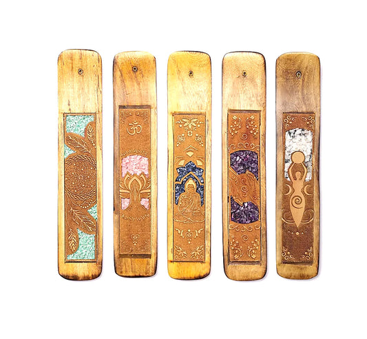 Sélection de brûle-encens en bois d’Orme indien, décorés de pierres incrustées. Longueur 25-26 cm. Parfaits pour encens fins, superbes finitions !