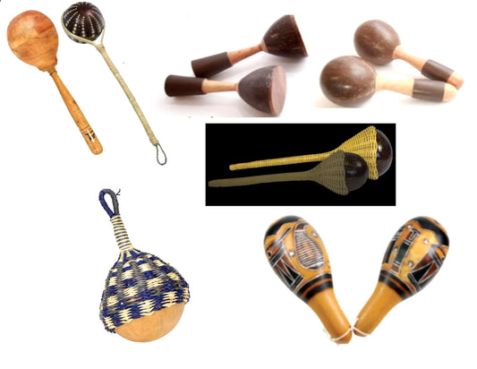 Sélection de divers modèles au choix de maracas, hochet ou shaker, fait en bois, potiron et osier...