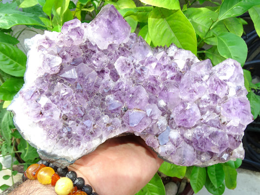 Druse d'améthyste brute, 2.3 kilogrammes - 21x20x12 centimètres. Superbe qualité AA, en provenance du Brésil !
