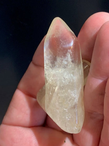 Citrine naturelle - Pointes jumelées polies - 48 x 33 x 25 mm - 37 gr.