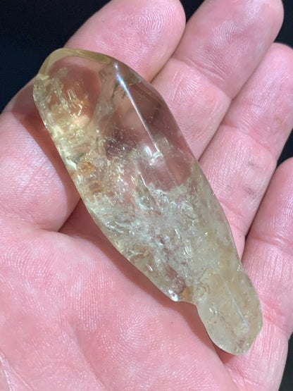Citrine naturelle - Pointe naturelle polie - 74 x 25 x 14 mm - 36,2 gr.