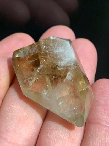 Citrine naturelle - Double pointe naturelle polie - 43 x 32 x 18 mm - 31,9 gr.