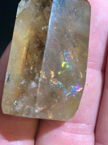Citrine naturelle - Pointe naturelle polie - 50 x 28 x 20 mm - 42,3 gr.