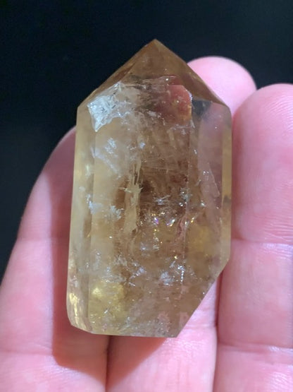Citrine naturelle - Pointe naturelle polie - 50 x 28 x 20 mm - 42,3 gr.
