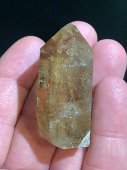 Citrine naturelle - Pointe naturelle polie - 50 x 28 x 20 mm - 42,3 gr.