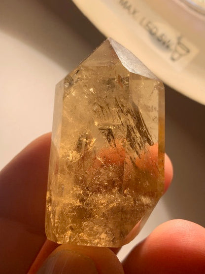Citrine naturelle - Pointe naturelle polie - 50 x 28 x 20 mm - 42,3 gr.