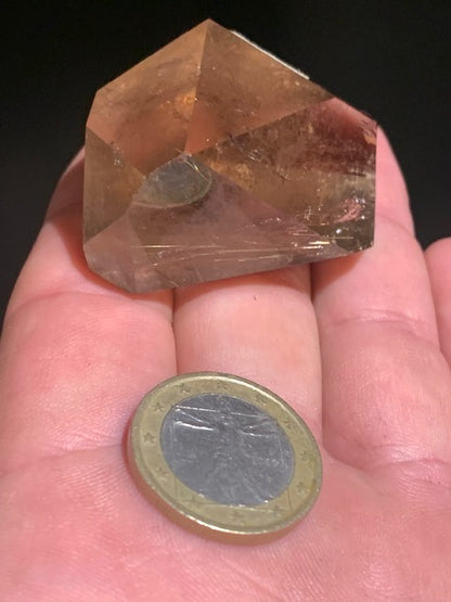 Cristal de roche fumé/ Quartz fumé, tête de pointe - 50 x 35 x 30 mm - 62,8 gr.