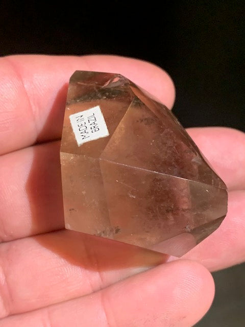 Cristal de roche fumé/ Quartz fumé, tête de pointe - 50 x 35 x 30 mm - 62,8 gr.