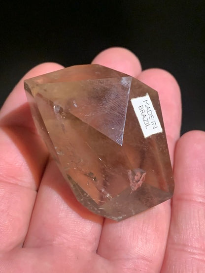 Cristal de roche fumé/ Quartz fumé, tête de pointe - 50 x 35 x 30 mm - 62,8 gr.