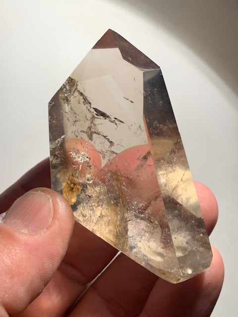 Cristal de roche fumé/ Quartz fumé, tête de pointe - 70 x 45 x 27 mm - 101,5 gr.