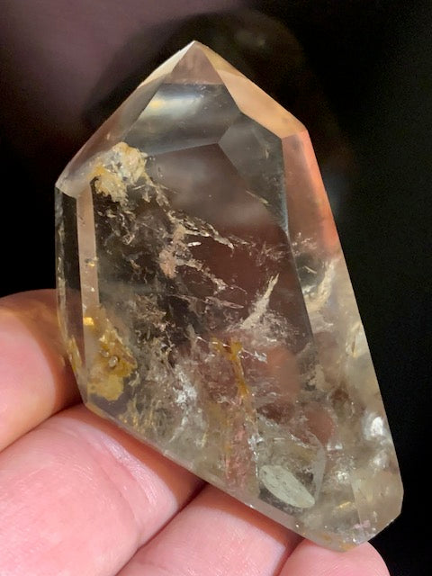 Cristal de roche fumé/ Quartz fumé, tête de pointe - 70 x 45 x 27 mm - 101,5 gr.