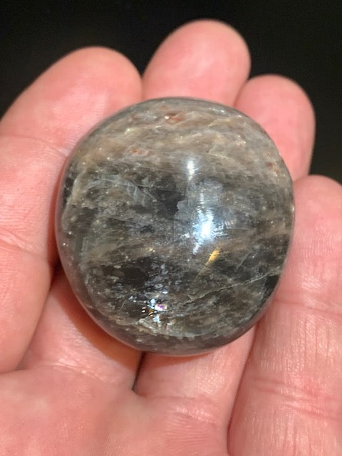 Pierre de lune noire - Galet/ Jumbo - 45 x 40 x 26 mm - 60,3 gr.