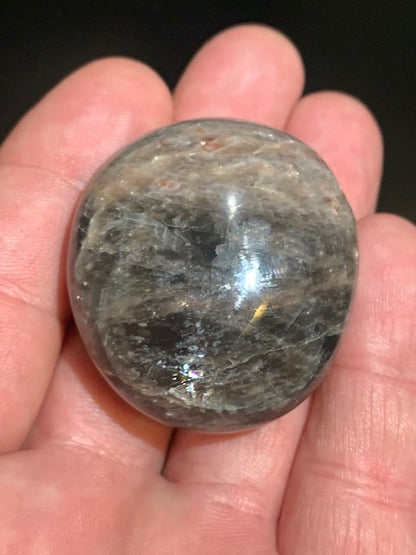 Pierre de lune noire - Galet/ Jumbo - 45 x 40 x 26 mm - 60,3 gr.