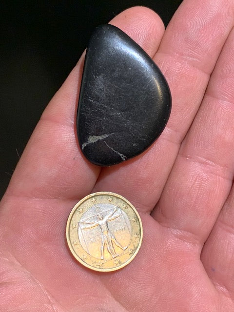 Shungite – Pierre roulée de 40 x 28 x 10 mm - 12 gr
