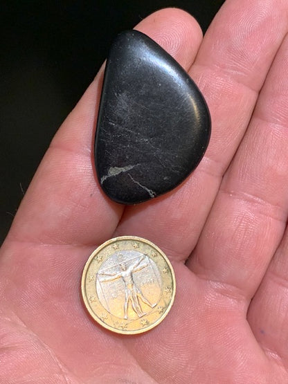 Shungite – Pierre roulée de 40 x 28 x 10 mm - 12 gr