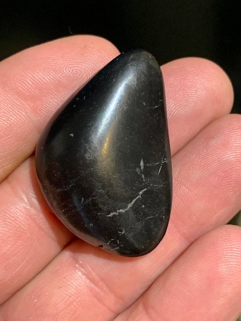 Shungite – Pierre roulée de 40 x 28 x 10 mm - 12 gr