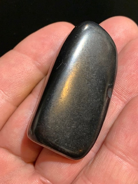 Shungite – Pierre roulée de 51 x 27 x 15 mm - 26,9 gr.