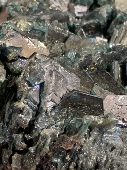 Carbure de Silicium ou Carborandite ou encore Carborundum – Spécimen brut - 150 x 91 x 46 mm - 334,8 gr.