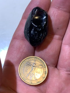Obsidienne "larme d'Apache" - Pierre roulée - 31 x 21 x 16 mm - 12 gr.