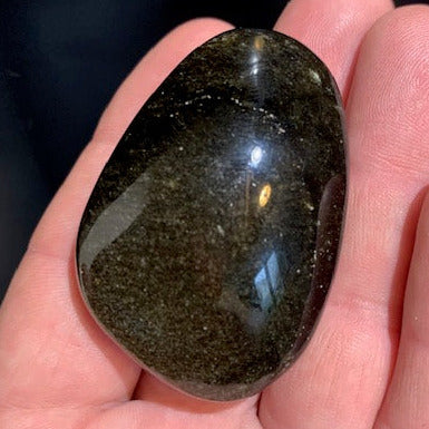 Obsidienne dorée - Galet/ Pierre plate - 52 x 37 x 19 mm - 43,2 gr.