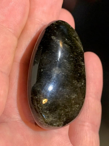 Obsidienne dorée - Galet/ Pierre plate - 52 x 37 x 19 mm - 43,1 gr.