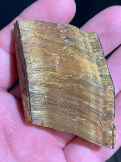 Oeil de tigre, spécimen brut et naturel - 65 x 43 x 27 mm - 99,8 gr.