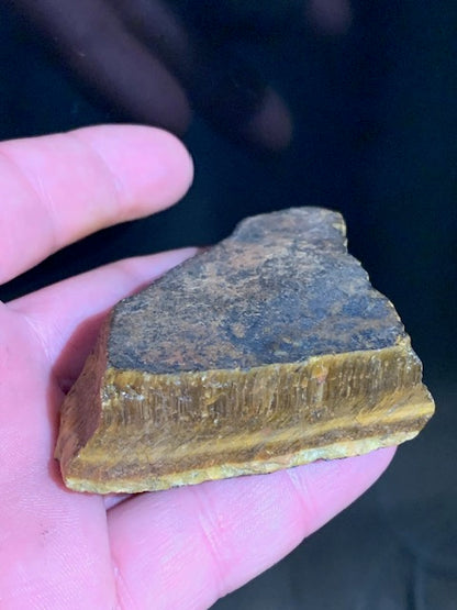Oeil de tigre, spécimen brut et naturel - 76 x 55 x 22 mm - 122,2 gr.
