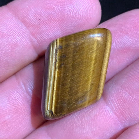 Oeil de tigre, pierre roulée - 26 x 19 x 10 mm - 8,5 gr.