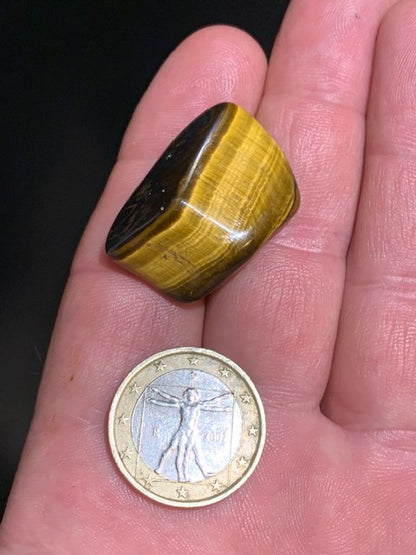Oeil de tigre, pierre roulée - 31 x 22 x 11 mm - 10,3 gr.